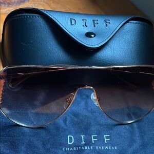 Diff Eyewear Gold Sunglasses Accessories